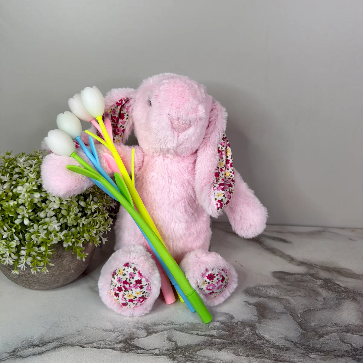 Bunny Floral Plush & Tulip Pen Bundled Set